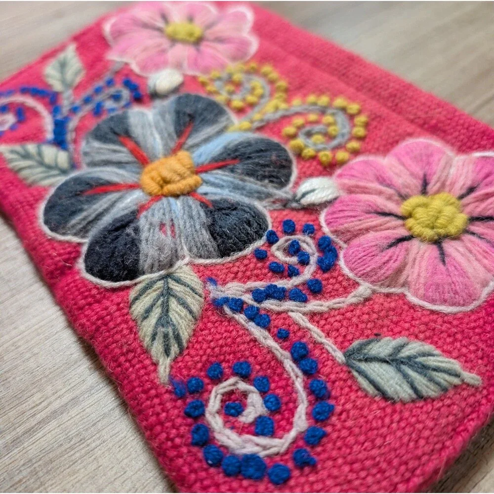 Peruvian Handmade Embroidered Flower Pouch Hand Made Size 8.5 x 5.5 Inches